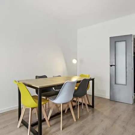 Centre Ville, Parking, 2 Min Gare Apartamento